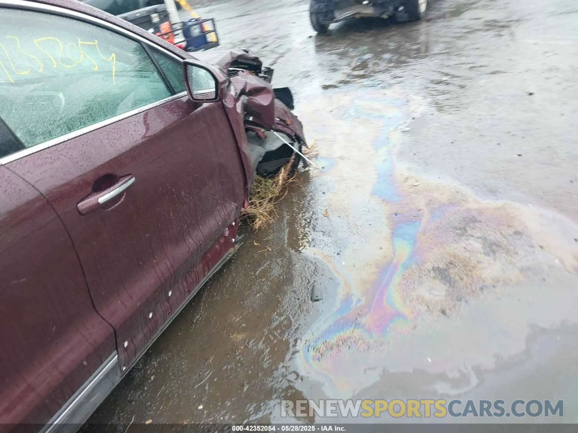 6 Photograph of a damaged car 5LMCJ3C97KUL09992 LINCOLN MKC 2019