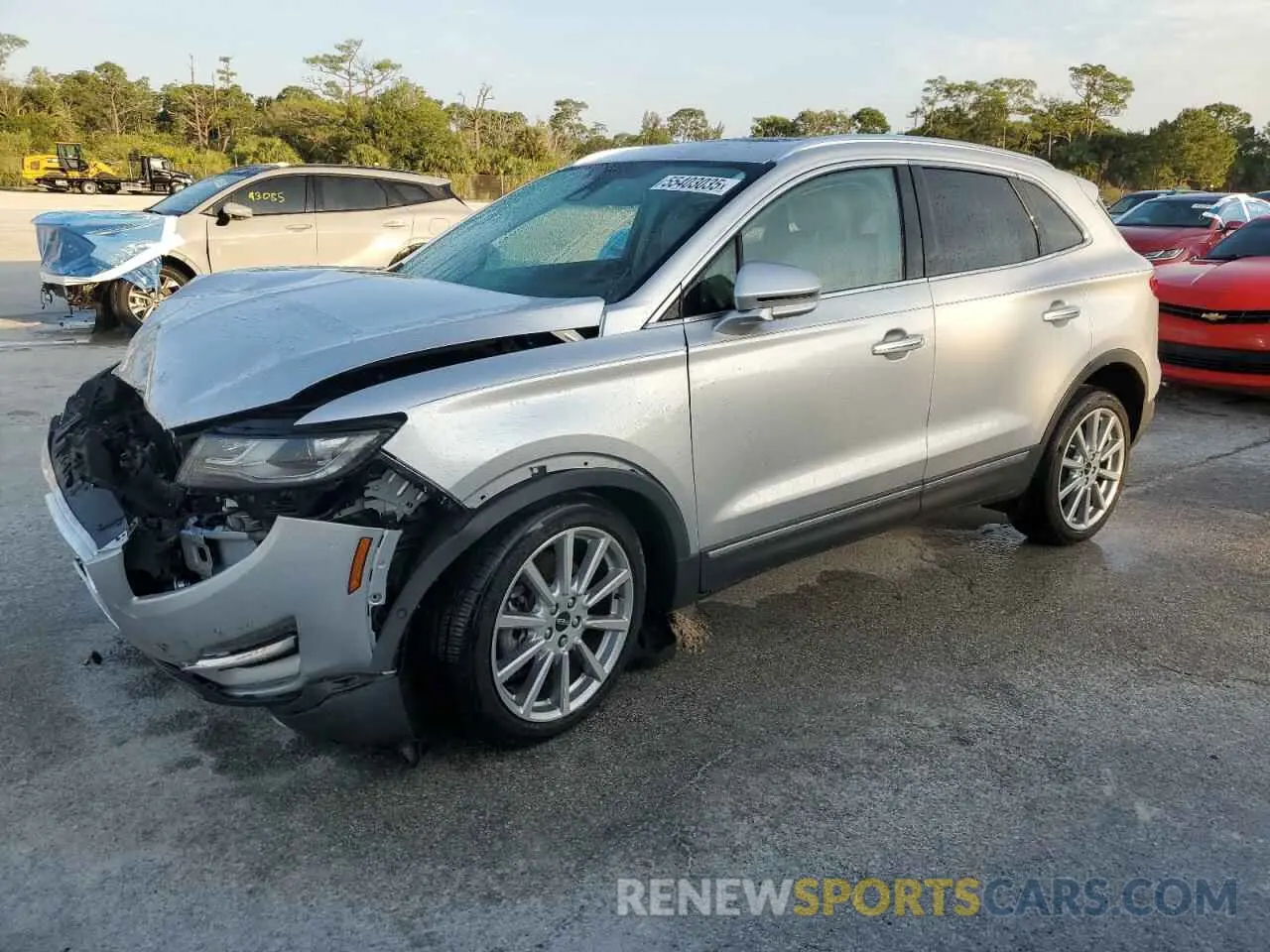 1 Photograph of a damaged car 5LMCJ3C97KUL46993 LINCOLN MKC 2019