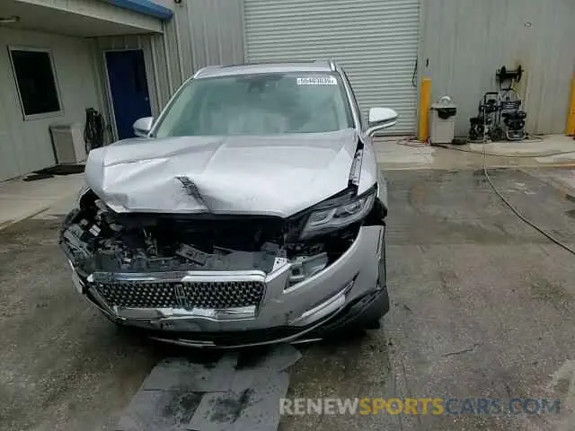 14 Photograph of a damaged car 5LMCJ3C97KUL46993 LINCOLN MKC 2019