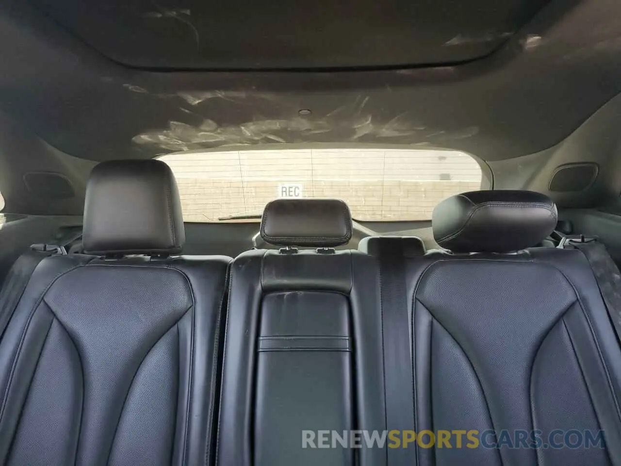 10 Photograph of a damaged car 5LMCJ3C98KUL22377 LINCOLN MKC 2019