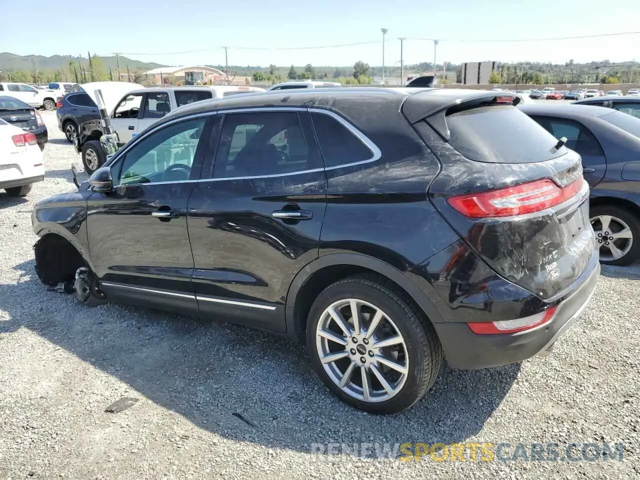 2 Photograph of a damaged car 5LMCJ3C98KUL22377 LINCOLN MKC 2019
