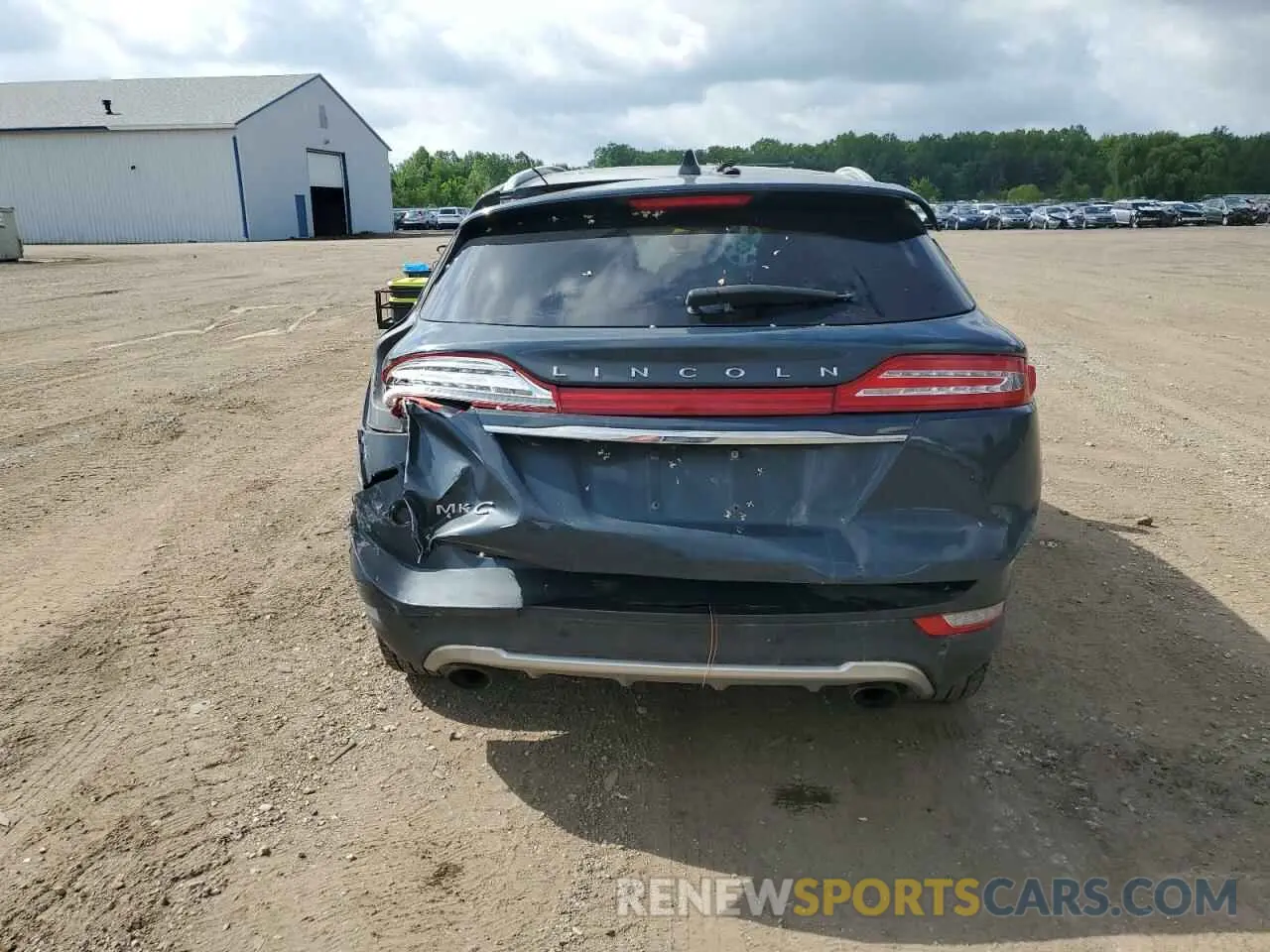 6 Photograph of a damaged car 5LMCJ3D93KUL04349 LINCOLN MKC 2019