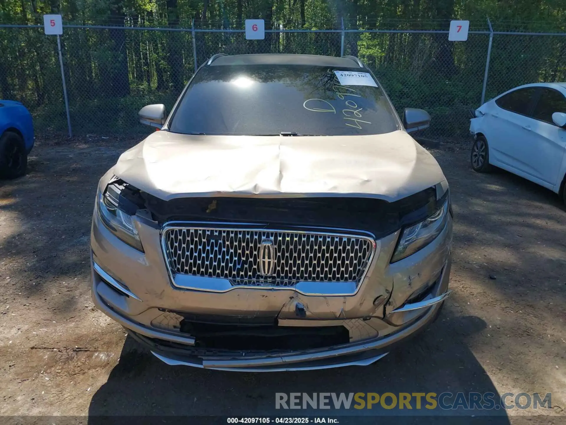 12 Photograph of a damaged car 5LMCJ3D93KUL53163 LINCOLN MKC 2019