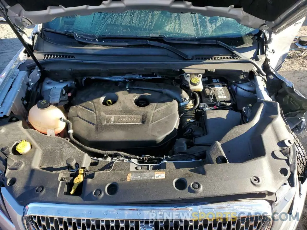 12 Photograph of a damaged car 5LMCJ3D94KUL09107 LINCOLN MKC 2019