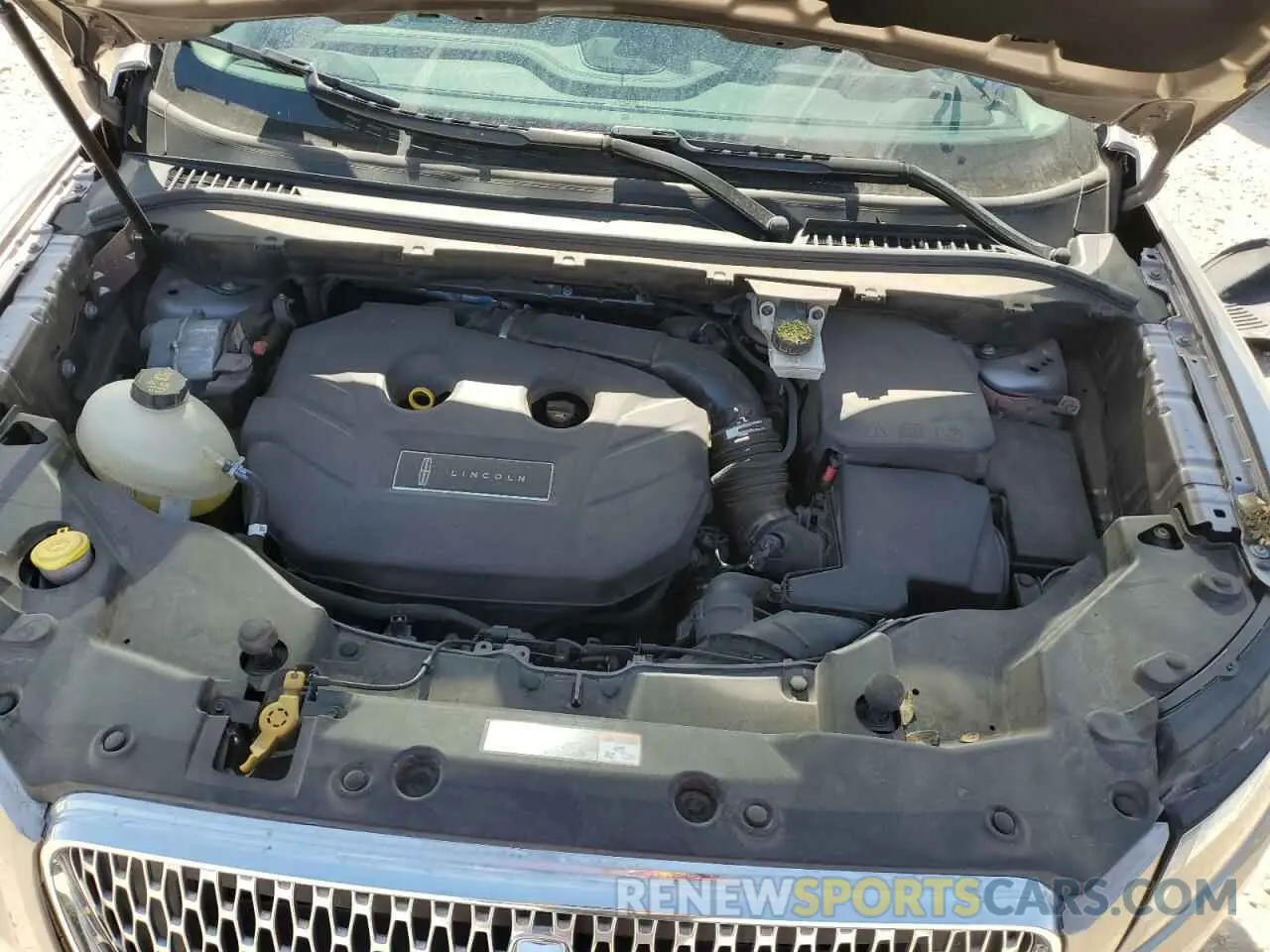 11 Photograph of a damaged car 5LMCJ3D95KUL19015 LINCOLN MKC 2019