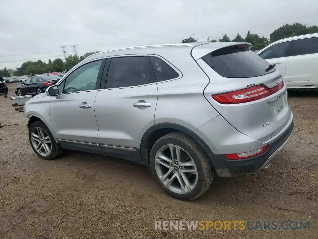 2 Photograph of a damaged car 5LMCJ3D95KUL22724 LINCOLN MKC 2019