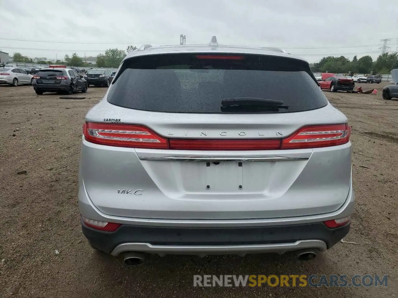 6 Photograph of a damaged car 5LMCJ3D95KUL22724 LINCOLN MKC 2019