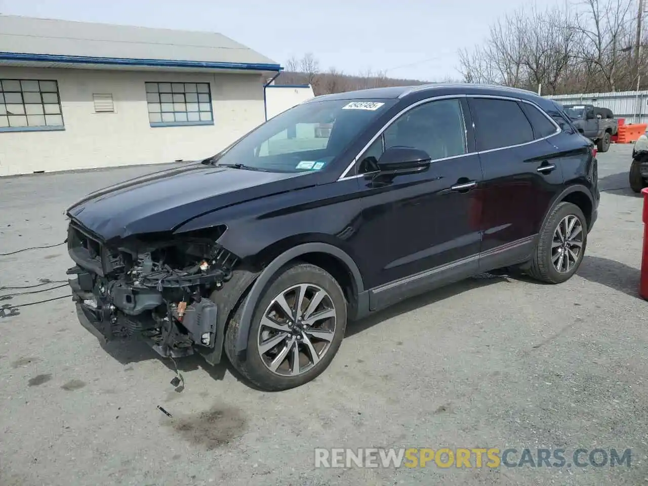 1 Photograph of a damaged car 5LMCJ3D95KUL49891 LINCOLN MKC 2019