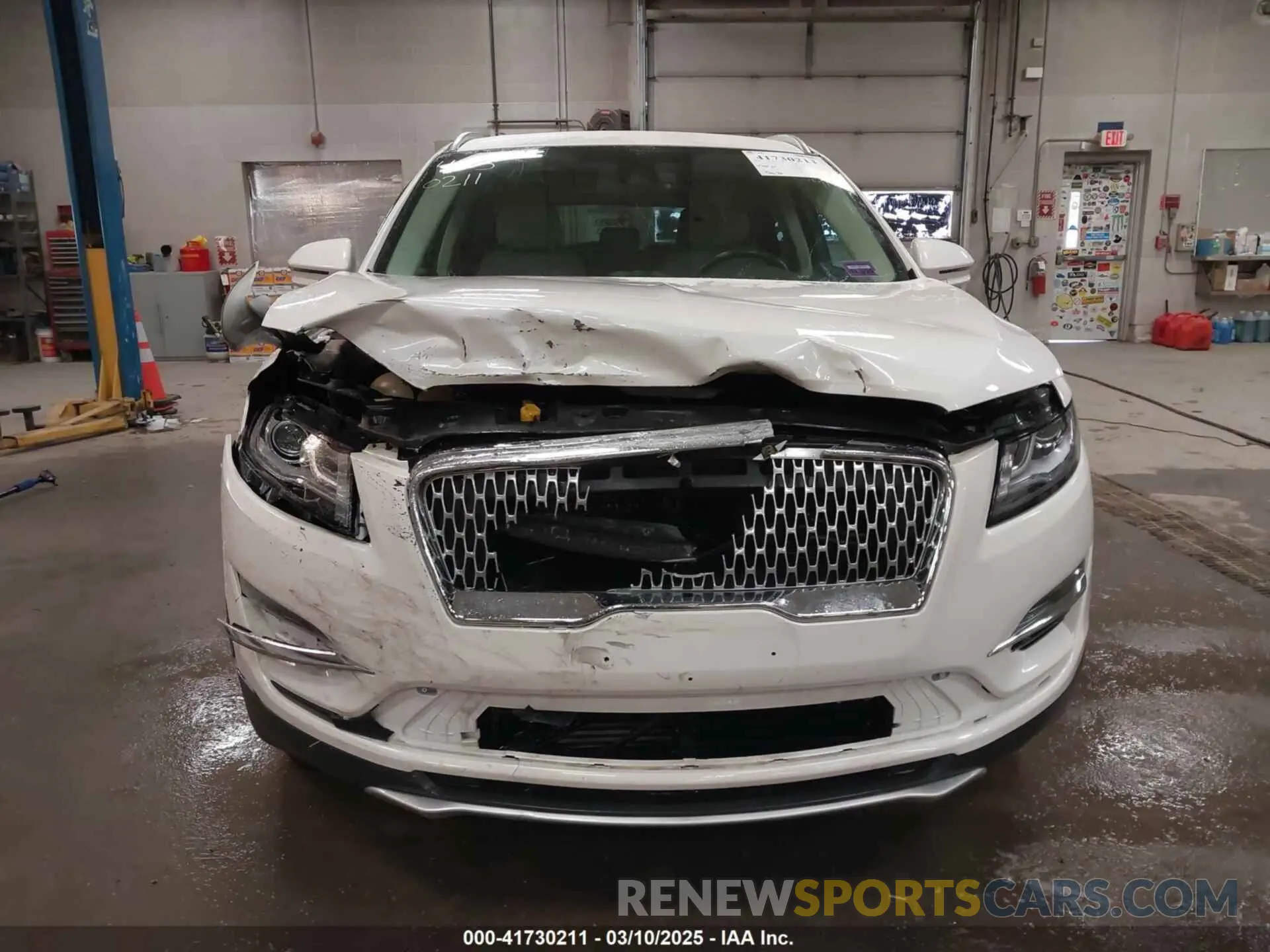 12 Photograph of a damaged car 5LMCJ3D9XKUL17812 LINCOLN MKC 2019