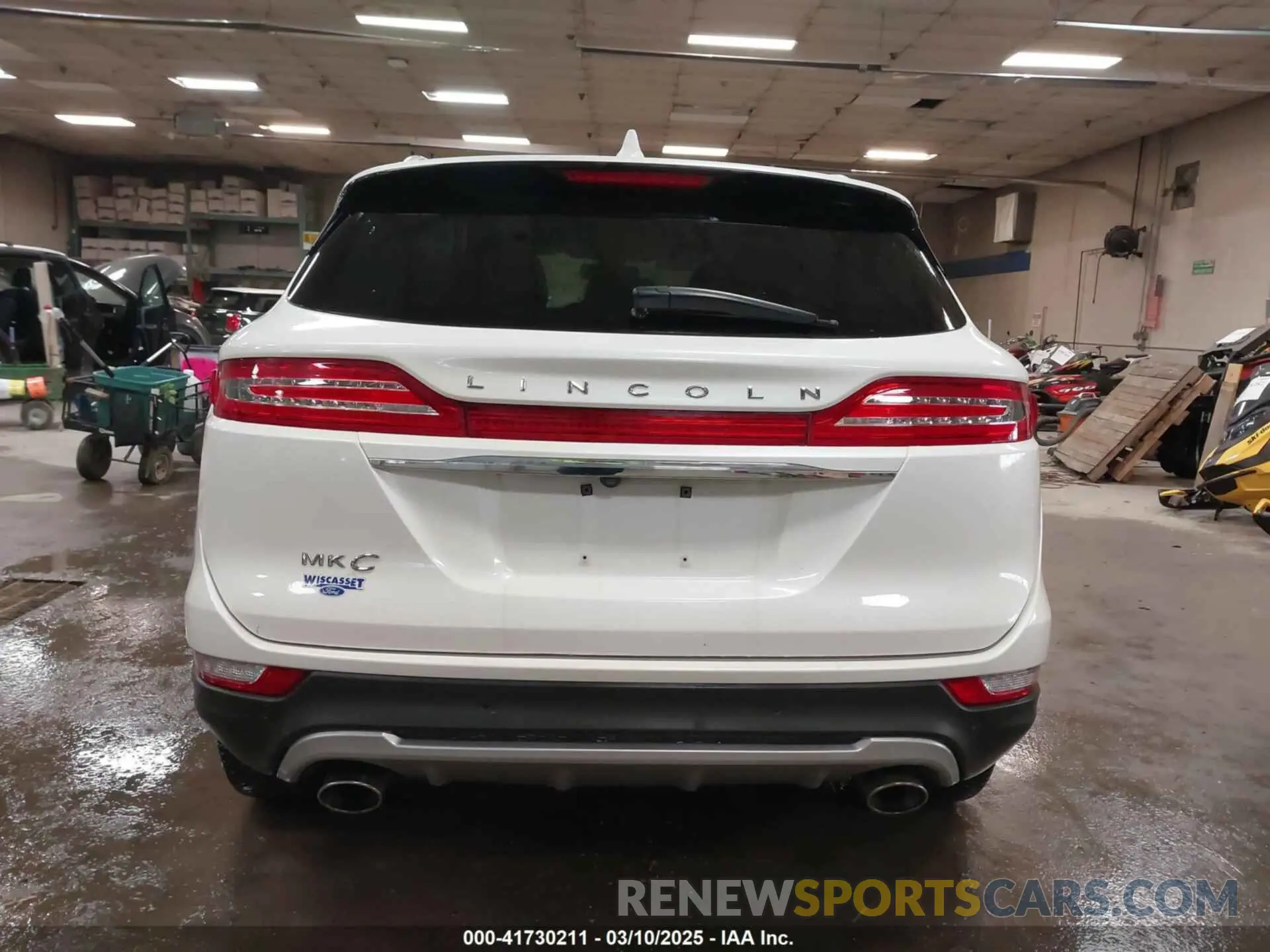 16 Photograph of a damaged car 5LMCJ3D9XKUL17812 LINCOLN MKC 2019
