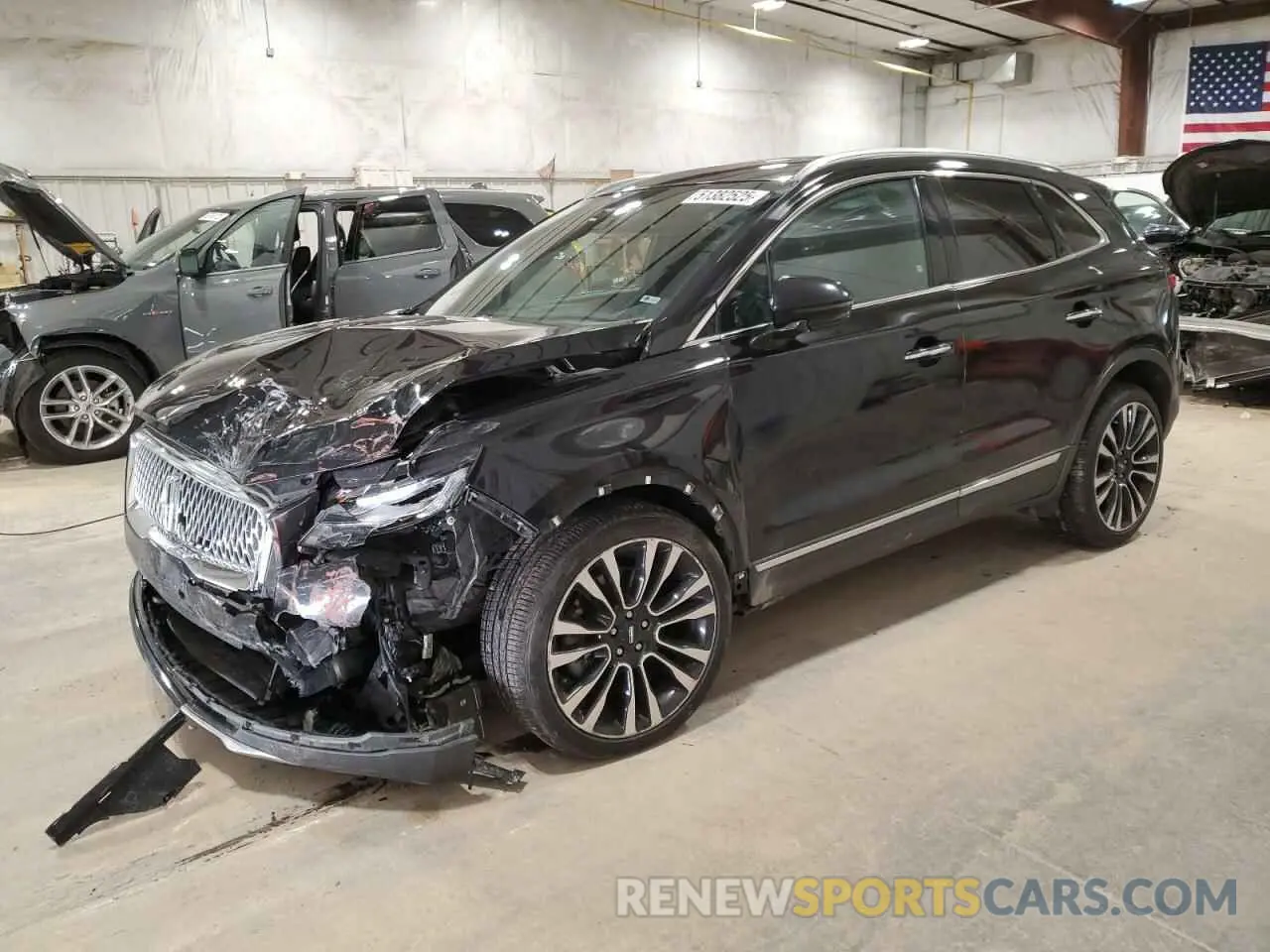1 Photograph of a damaged car 5LMTJ3DH0KUL47912 LINCOLN MKC 2019
