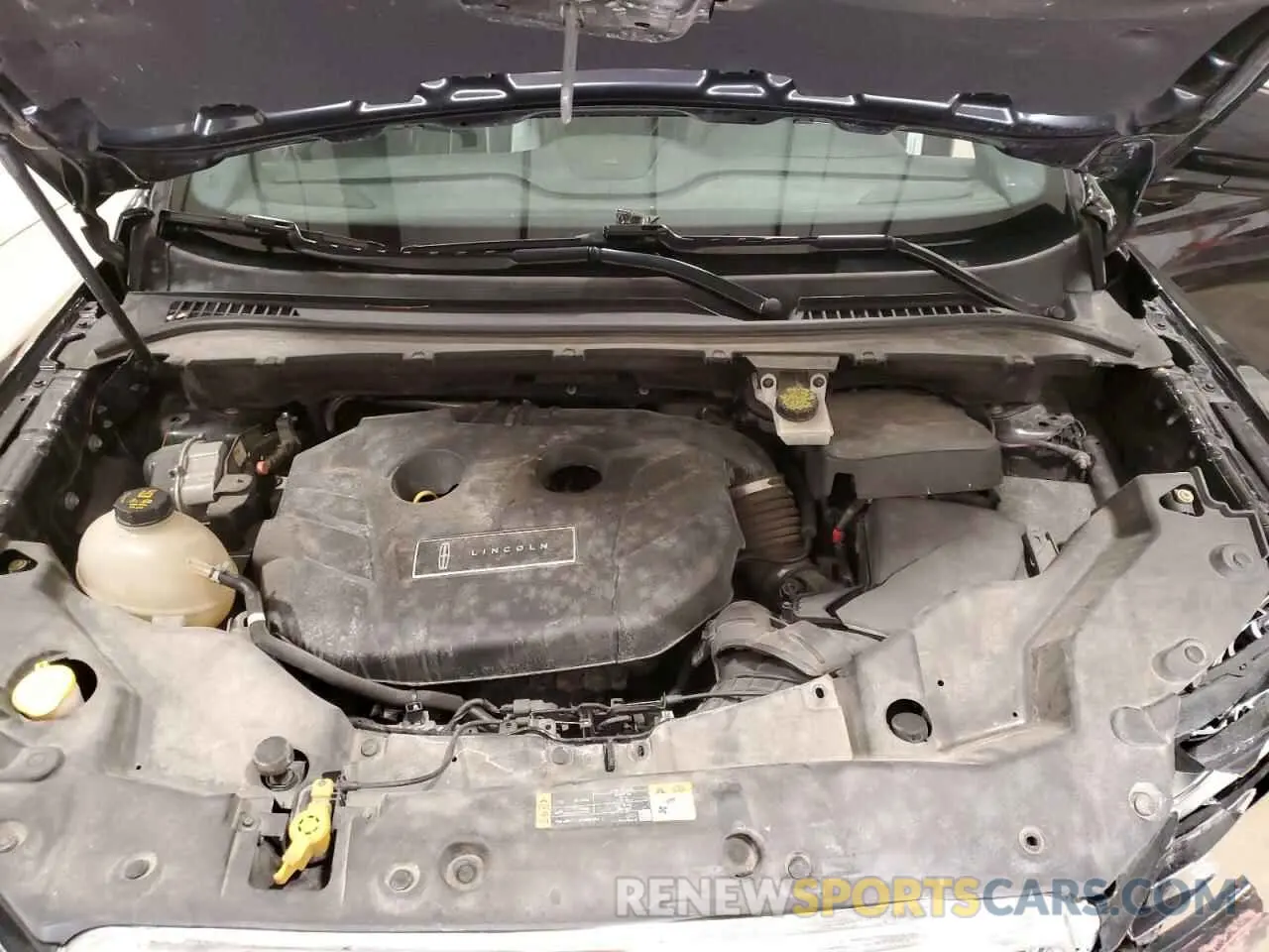 14 Photograph of a damaged car 5LMTJ3DH0KUL47912 LINCOLN MKC 2019
