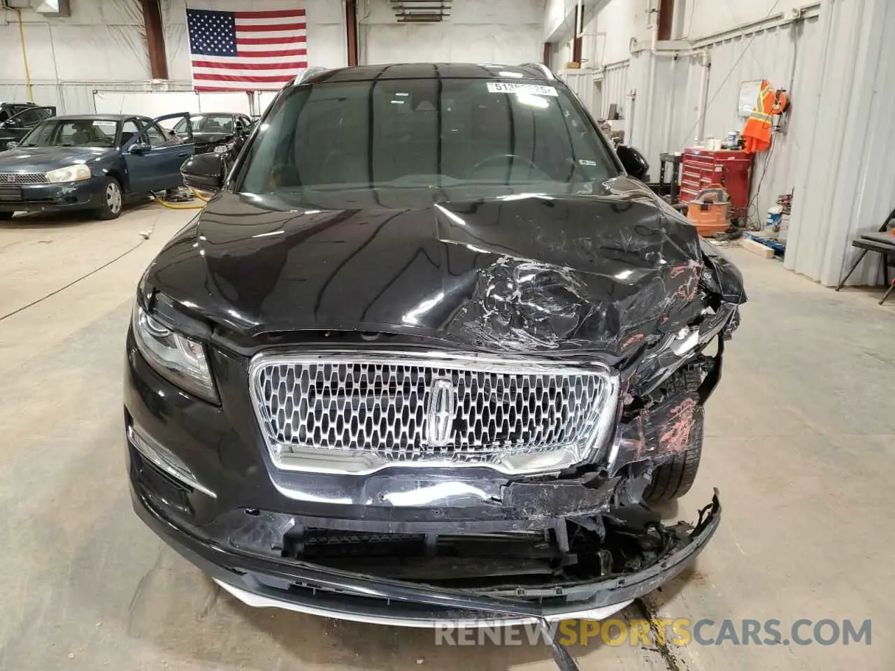 5 Photograph of a damaged car 5LMTJ3DH0KUL47912 LINCOLN MKC 2019