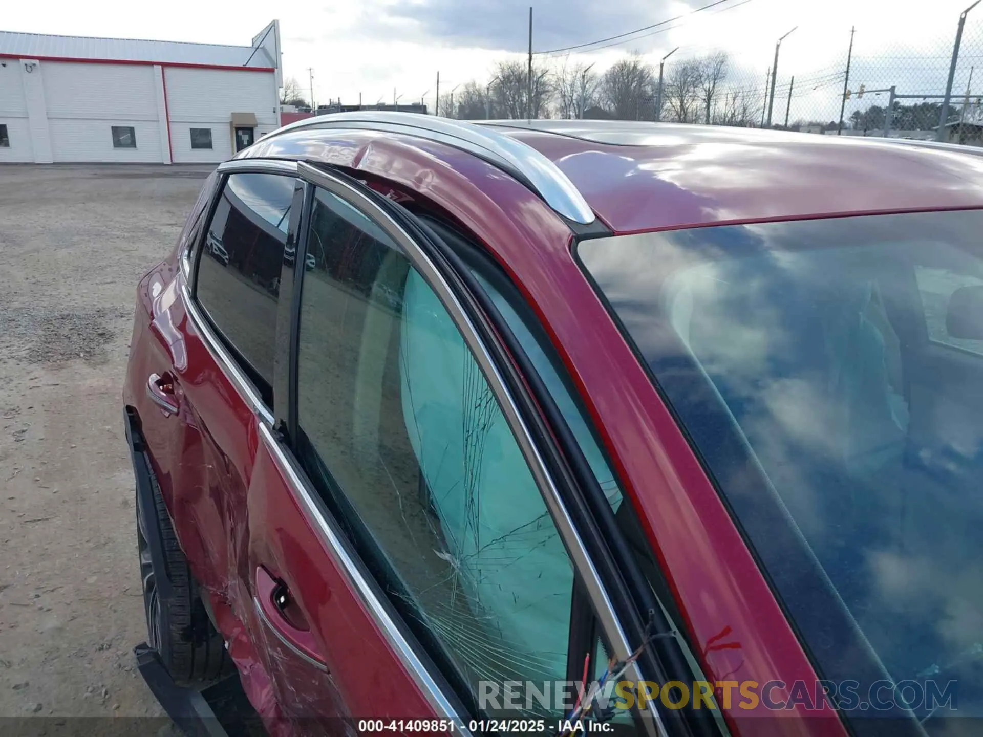 12 Photograph of a damaged car 5LMTJ3DH1KUL35090 LINCOLN MKC 2019