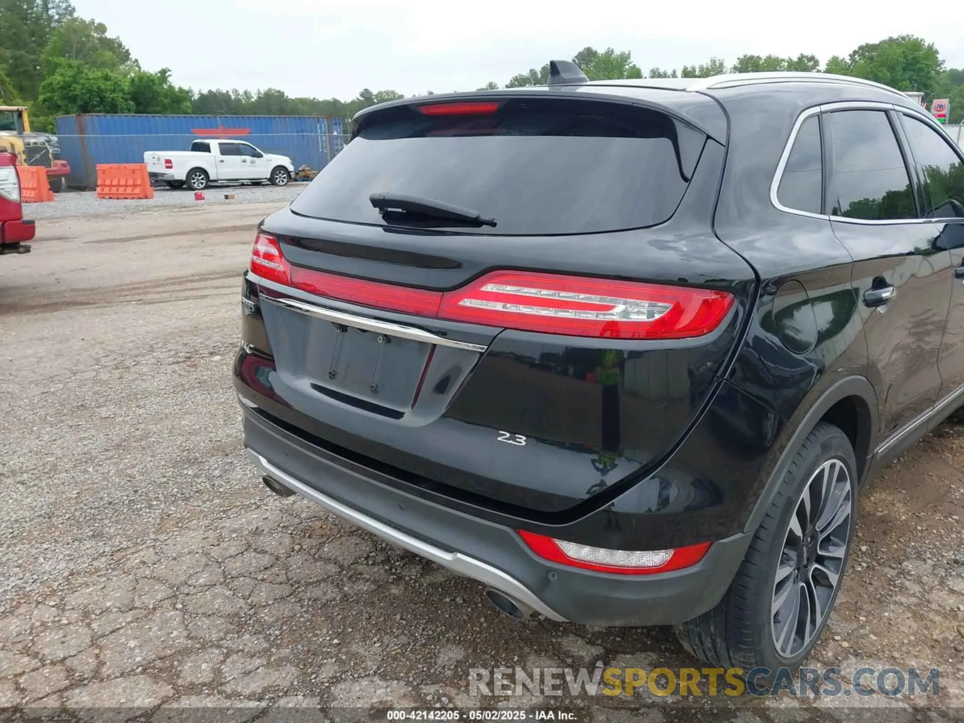 13 Photograph of a damaged car 5LMTJ3DHXKUL21088 LINCOLN MKC 2019