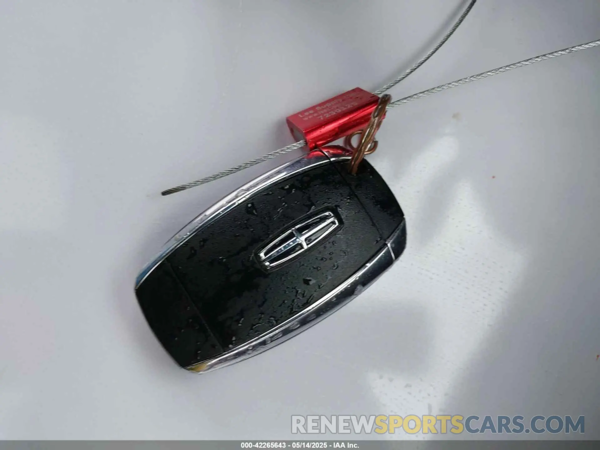 11 Photograph of a damaged car 5LMTJ4DH9KUL15045 LINCOLN MKC 2019