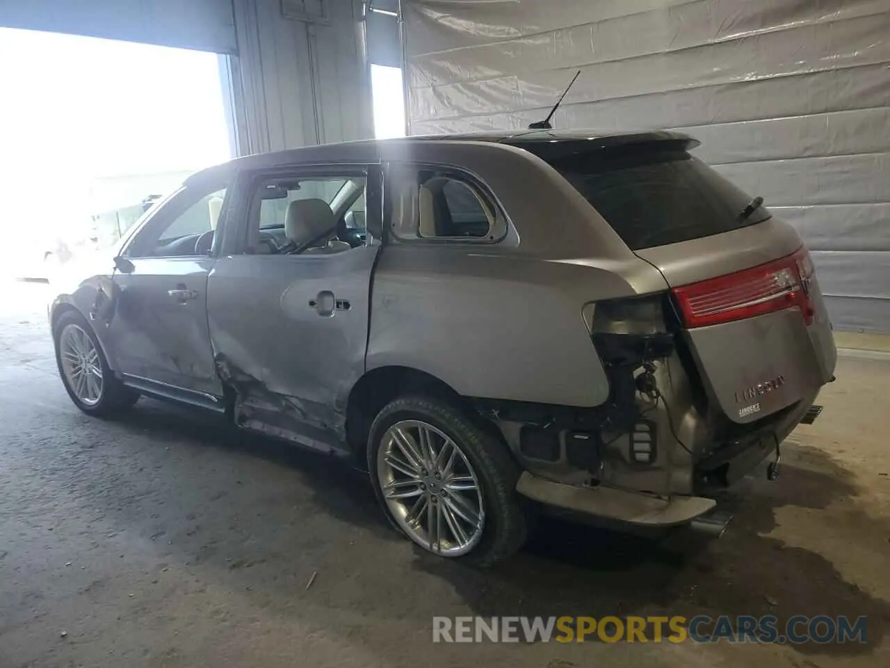 2 Photograph of a damaged car 2LMHJ5AT0KBL03982 LINCOLN MKT 2019