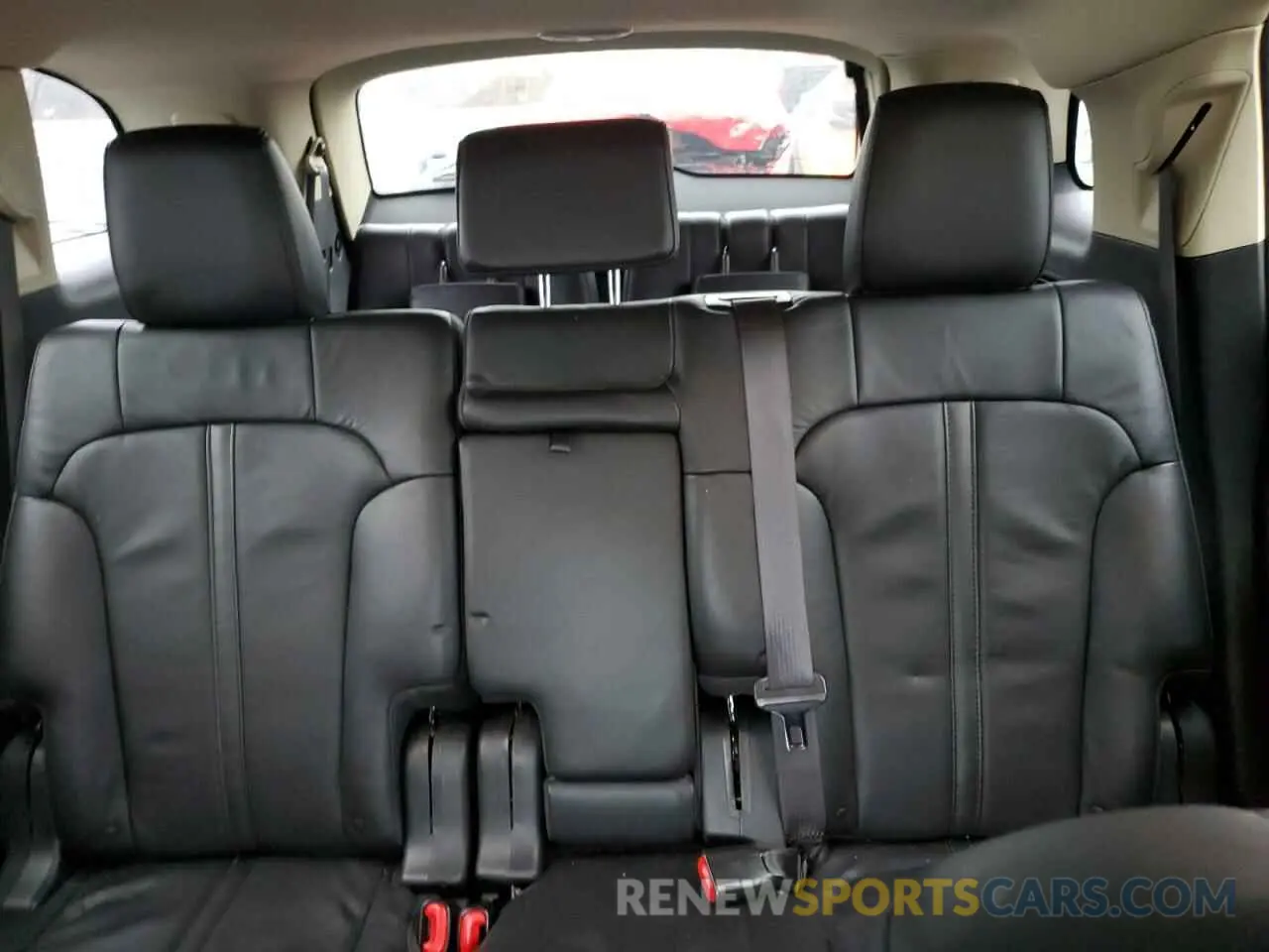 10 Photograph of a damaged car 2LMHJ5AT2KBL00632 LINCOLN MKT 2019