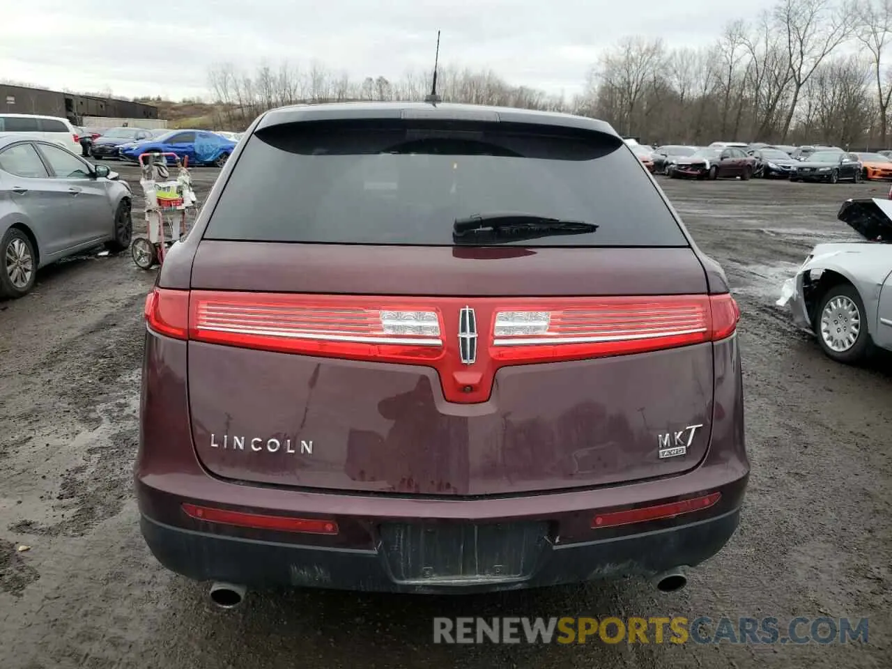 6 Photograph of a damaged car 2LMHJ5AT2KBL00632 LINCOLN MKT 2019