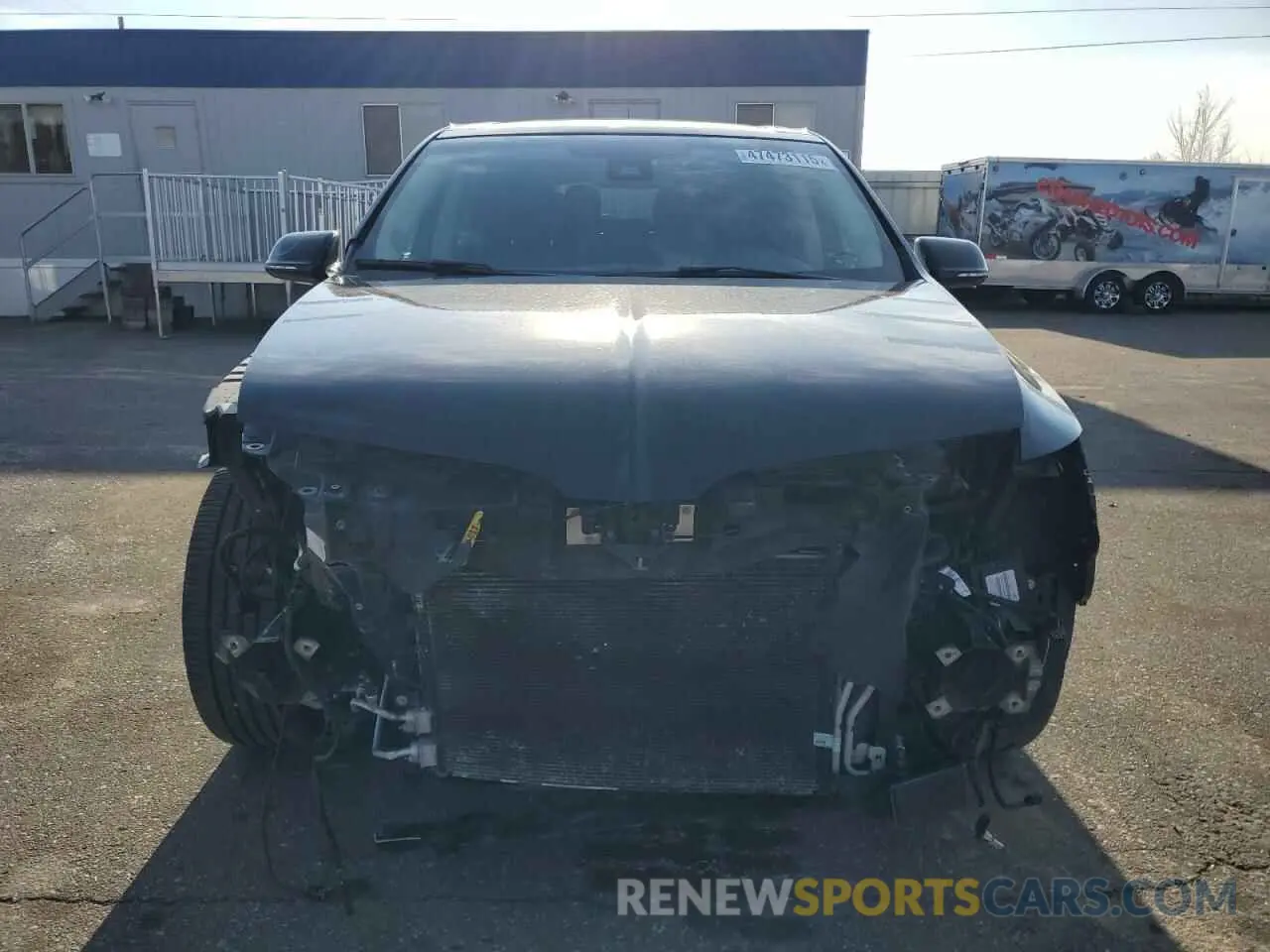 5 Photograph of a damaged car 2LMHJ5AT3KBL04205 LINCOLN MKT 2019