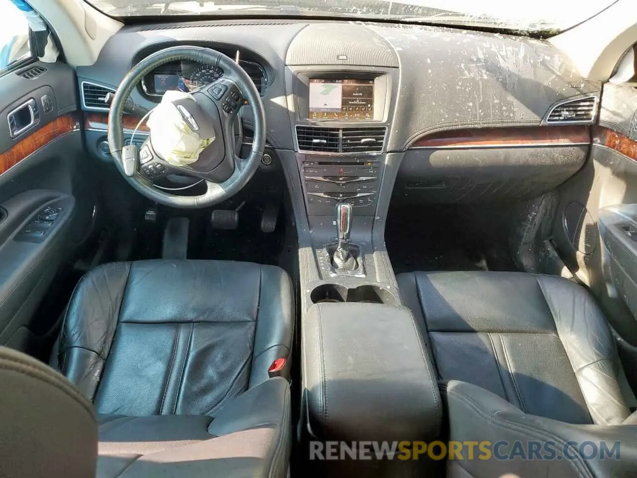 8 Photograph of a damaged car 2LMHJ5AT9KBL02765 LINCOLN MKT 2019