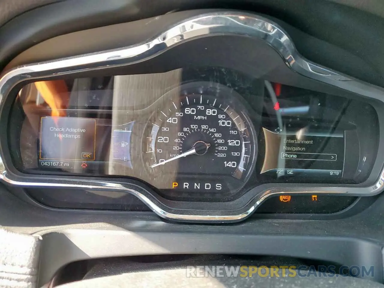 9 Photograph of a damaged car 2LMHJ5AT9KBL02765 LINCOLN MKT 2019