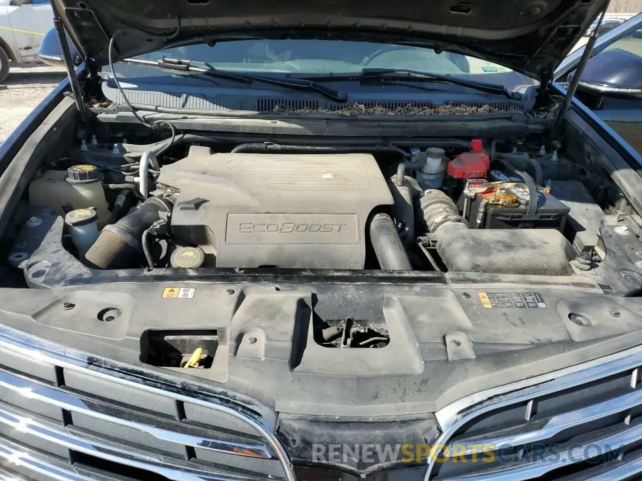 11 Photograph of a damaged car 2LMHJ5ATXKBL01981 LINCOLN MKT 2019