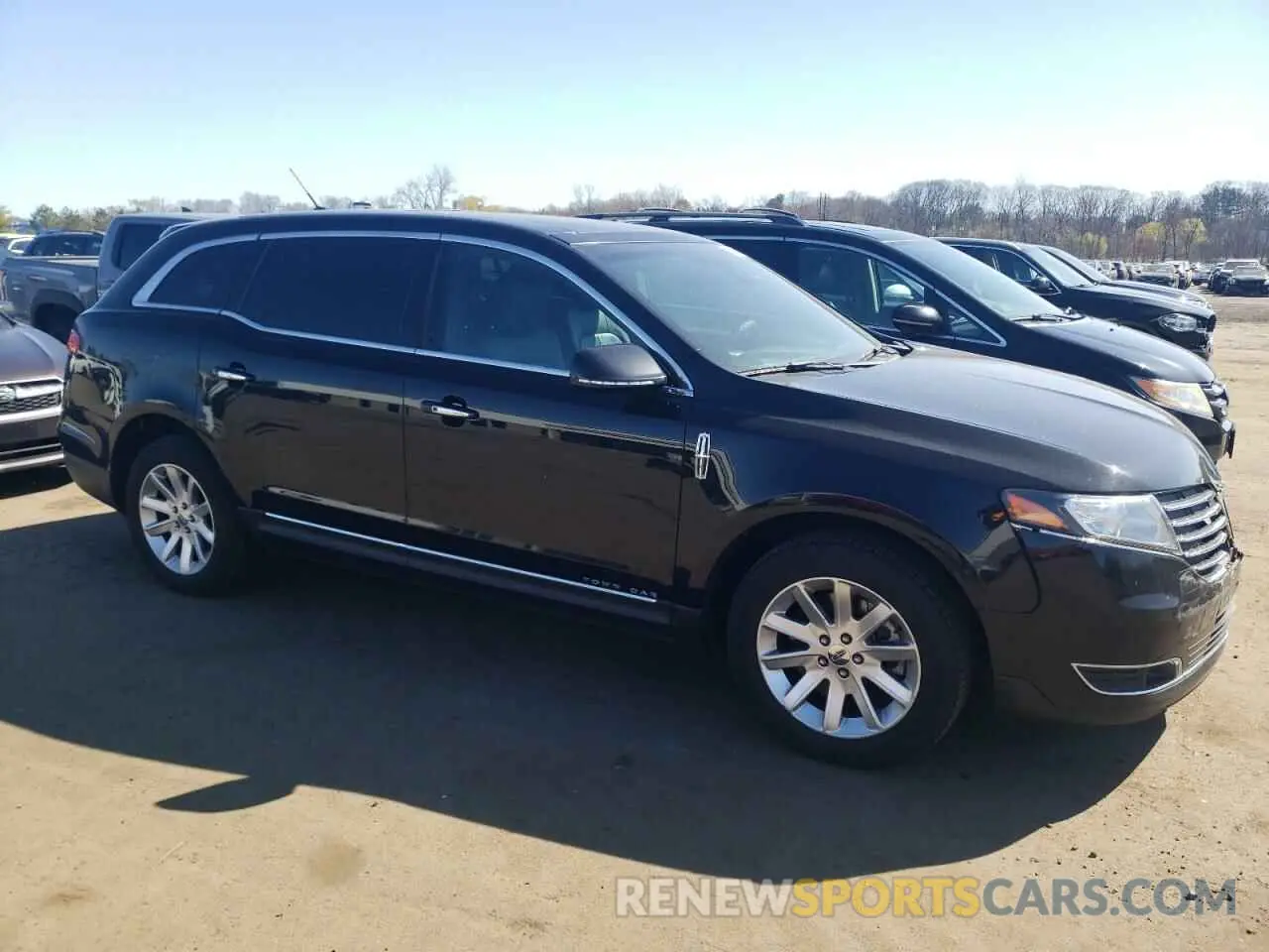 4 Photograph of a damaged car 2LMHJ5NK0KBL02980 LINCOLN MKT 2019
