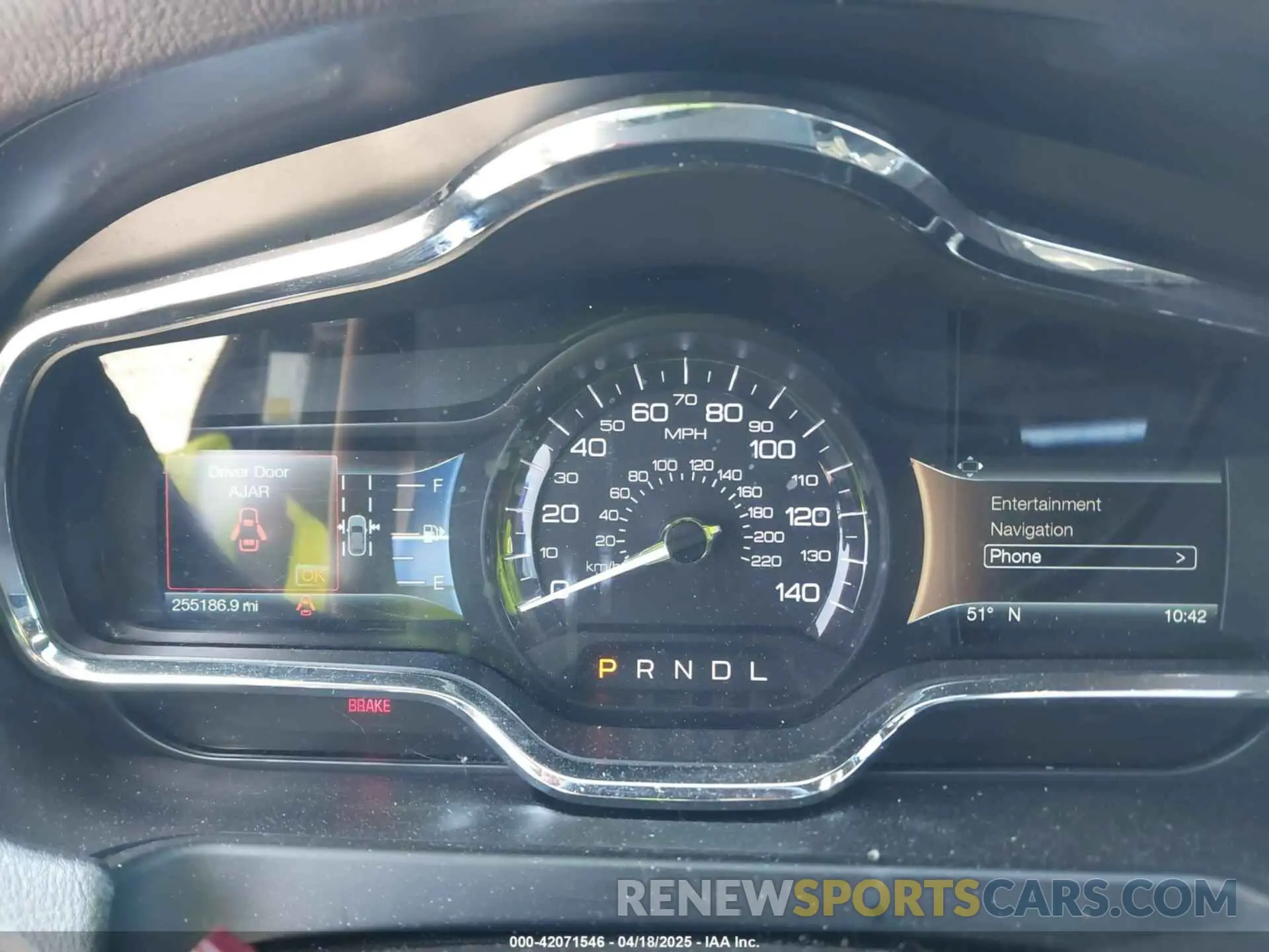 7 Photograph of a damaged car 2LMHJ5NK2KBL03273 LINCOLN MKT 2019