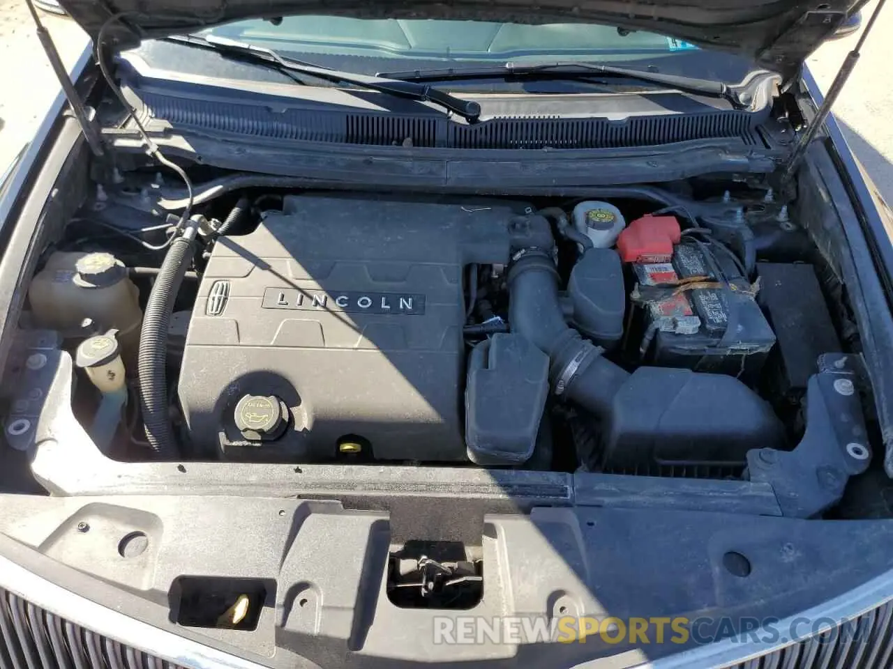 12 Photograph of a damaged car 2LMHJ5NK3KBL04402 LINCOLN MKT 2019