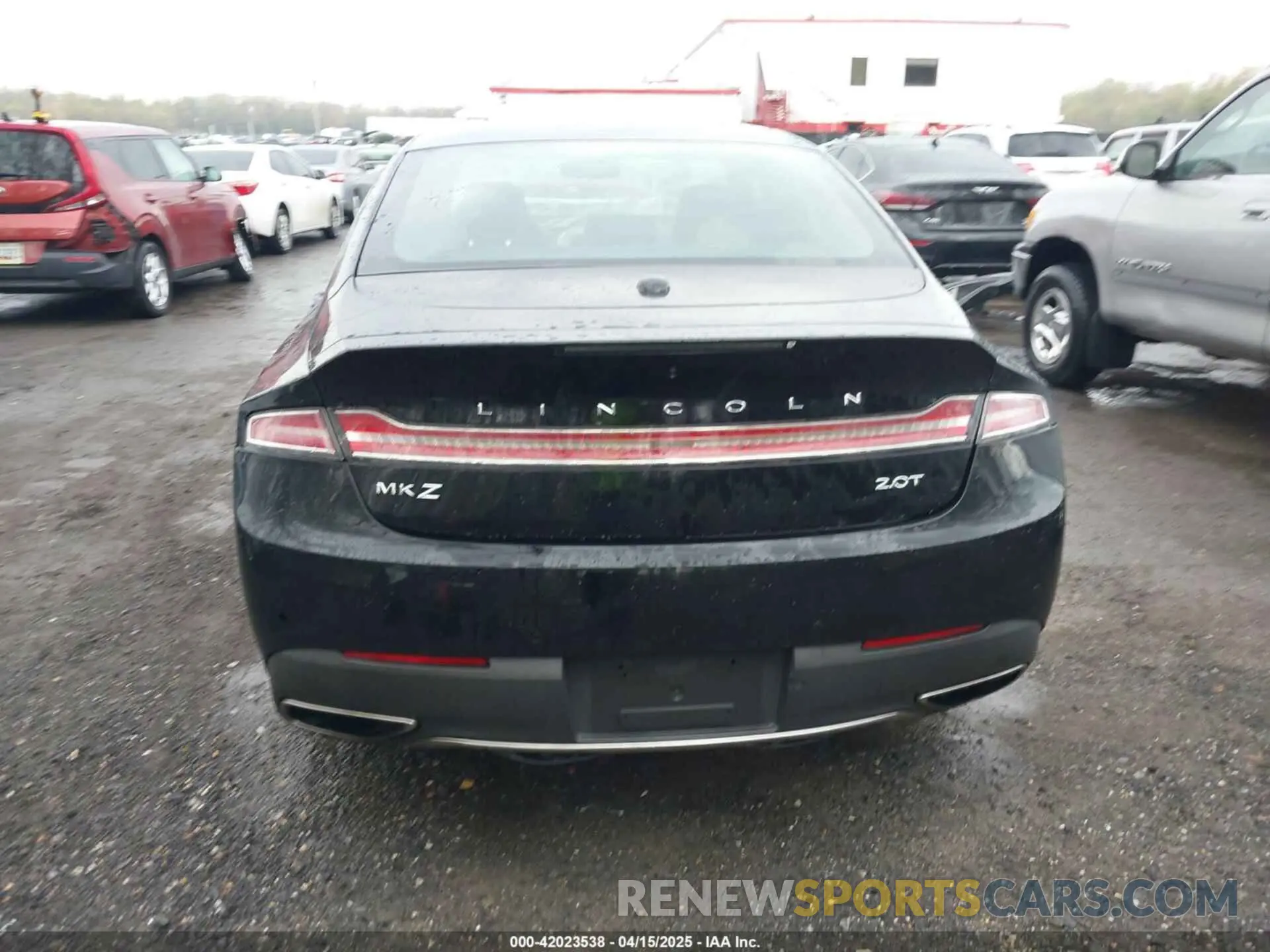 16 Photograph of a damaged car 3LN6L5A92KR631472 LINCOLN MKZ 2019