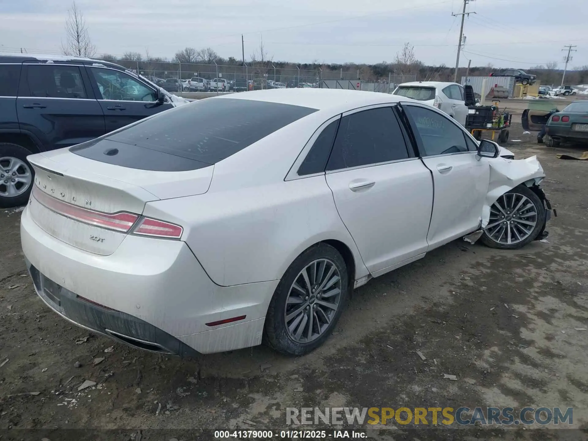4 Photograph of a damaged car 3LN6L5A93KR624594 LINCOLN MKZ 2019