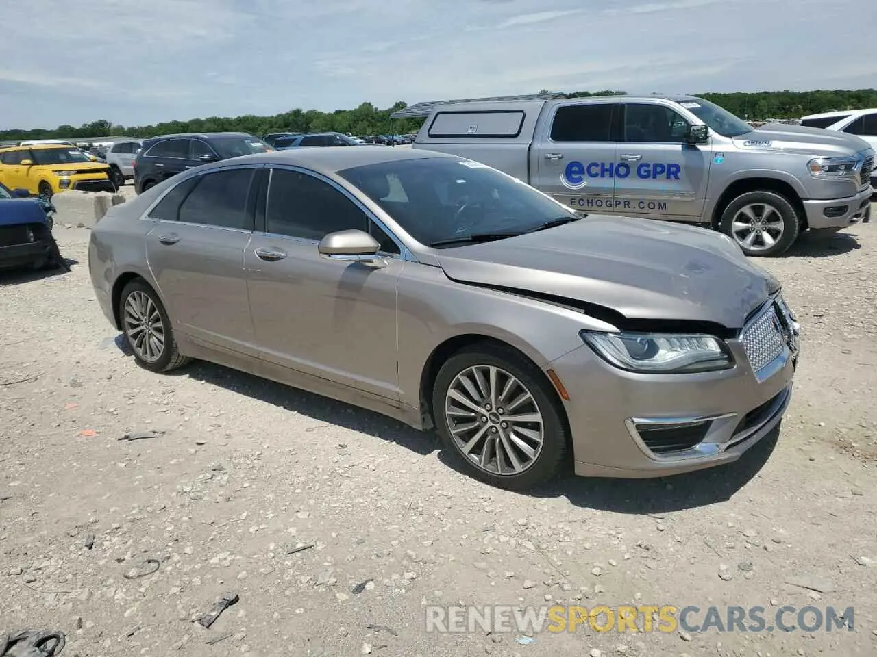 4 Photograph of a damaged car 3LN6L5A95KR602550 LINCOLN MKZ 2019