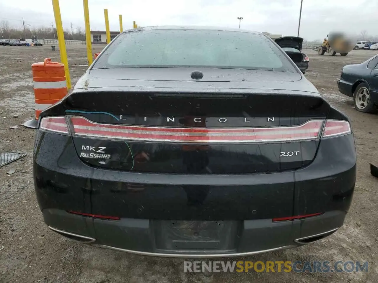 6 Photograph of a damaged car 3LN6L5A95KR627089 LINCOLN MKZ 2019