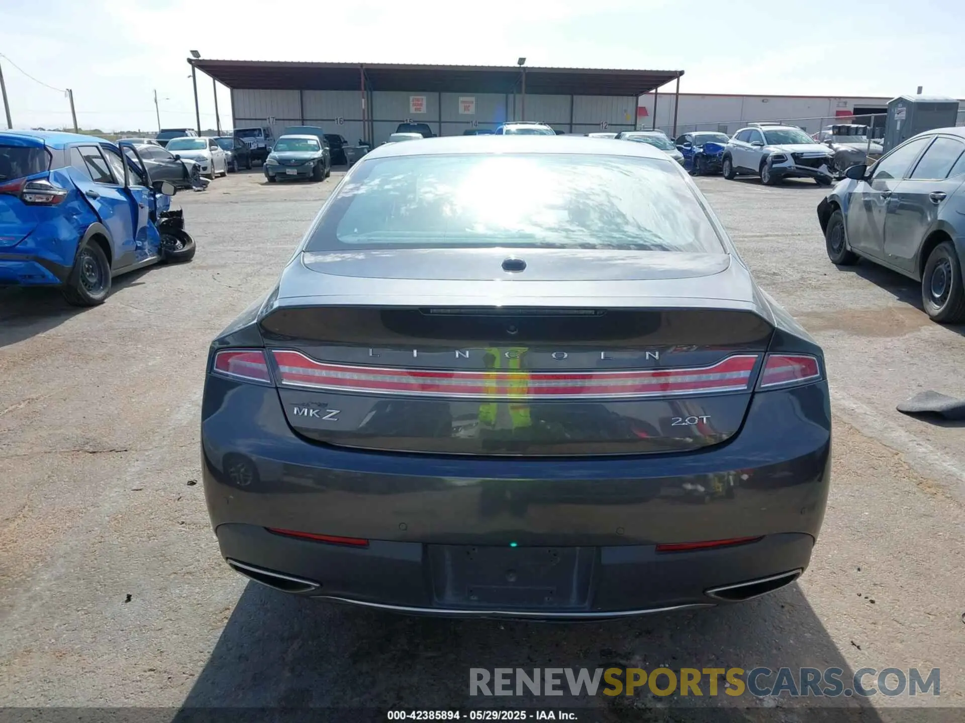 16 Photograph of a damaged car 3LN6L5A96KR602508 LINCOLN MKZ 2019