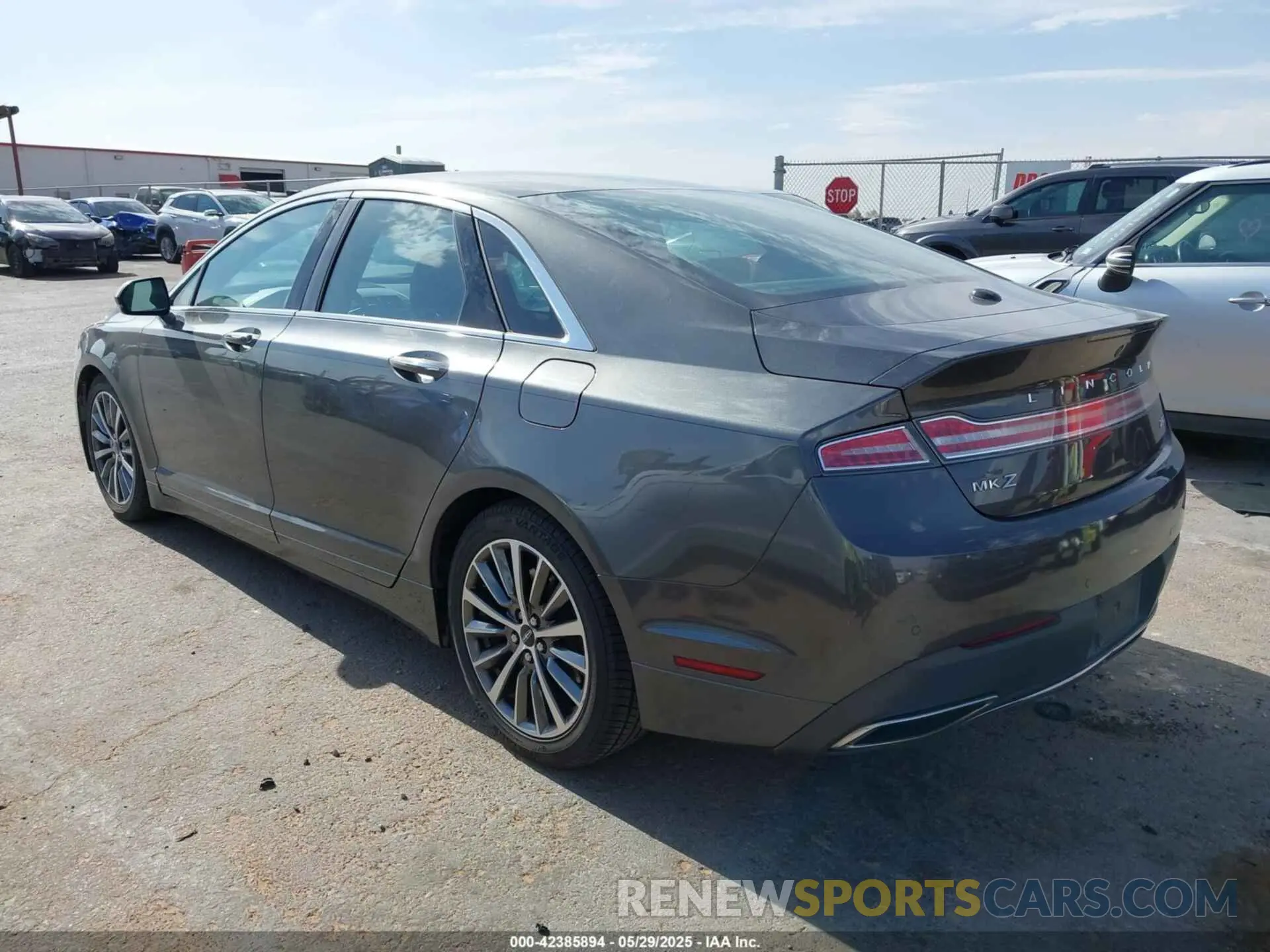 3 Photograph of a damaged car 3LN6L5A96KR602508 LINCOLN MKZ 2019