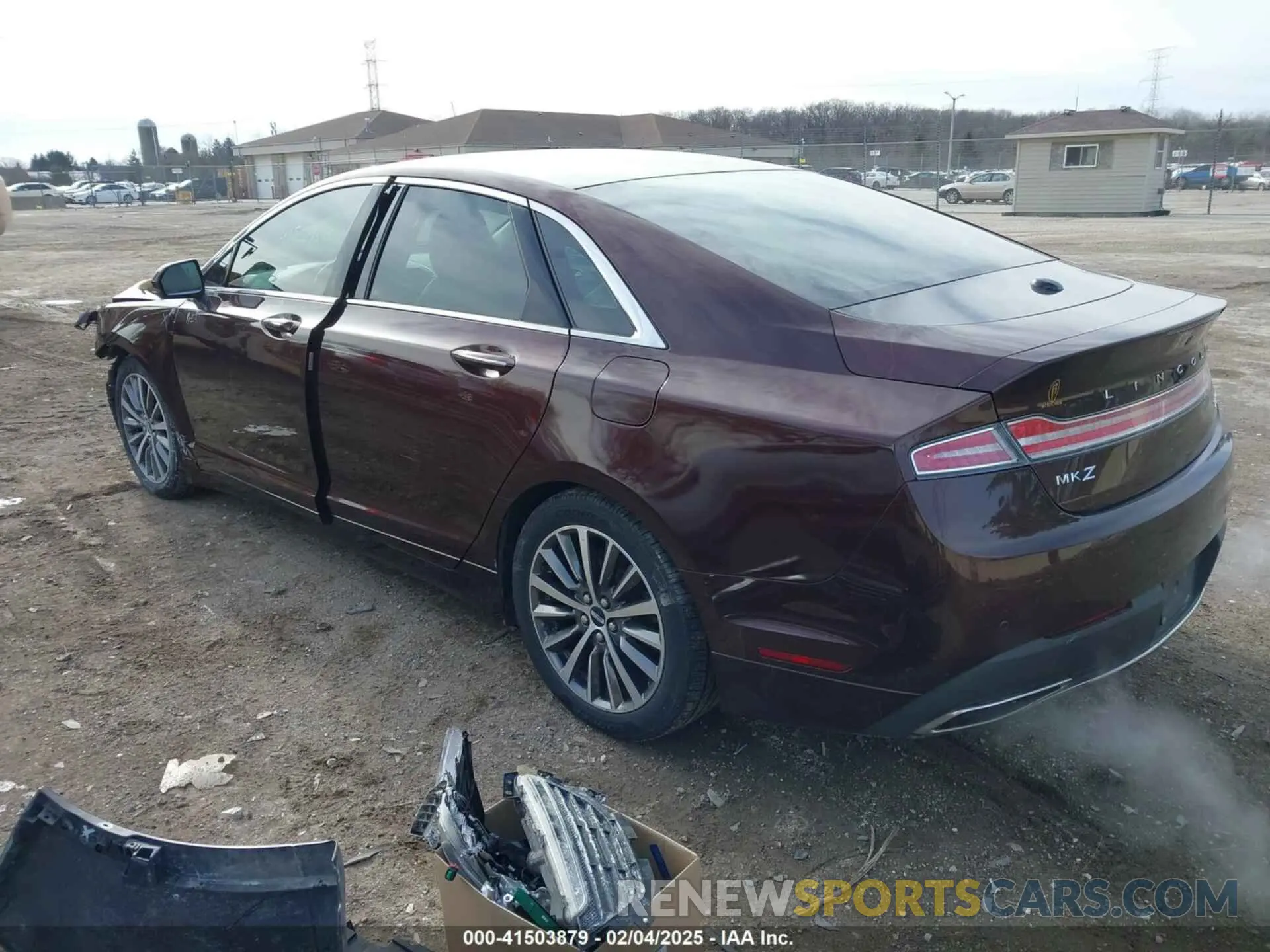 3 Photograph of a damaged car 3LN6L5B95KR605611 LINCOLN MKZ 2019