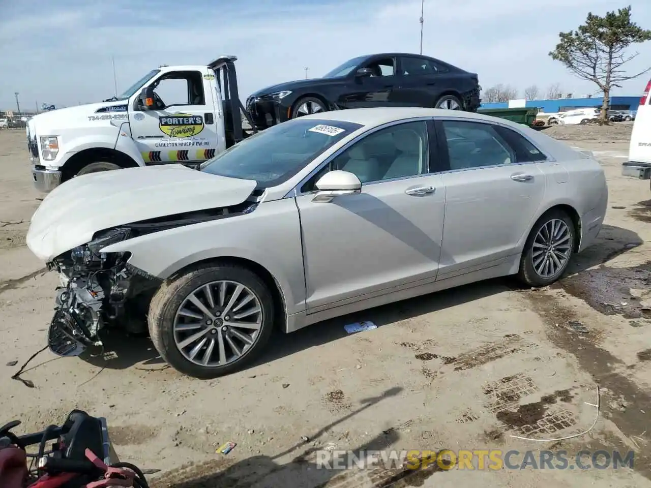 1 Photograph of a damaged car 3LN6L5C92KR622042 LINCOLN MKZ 2019