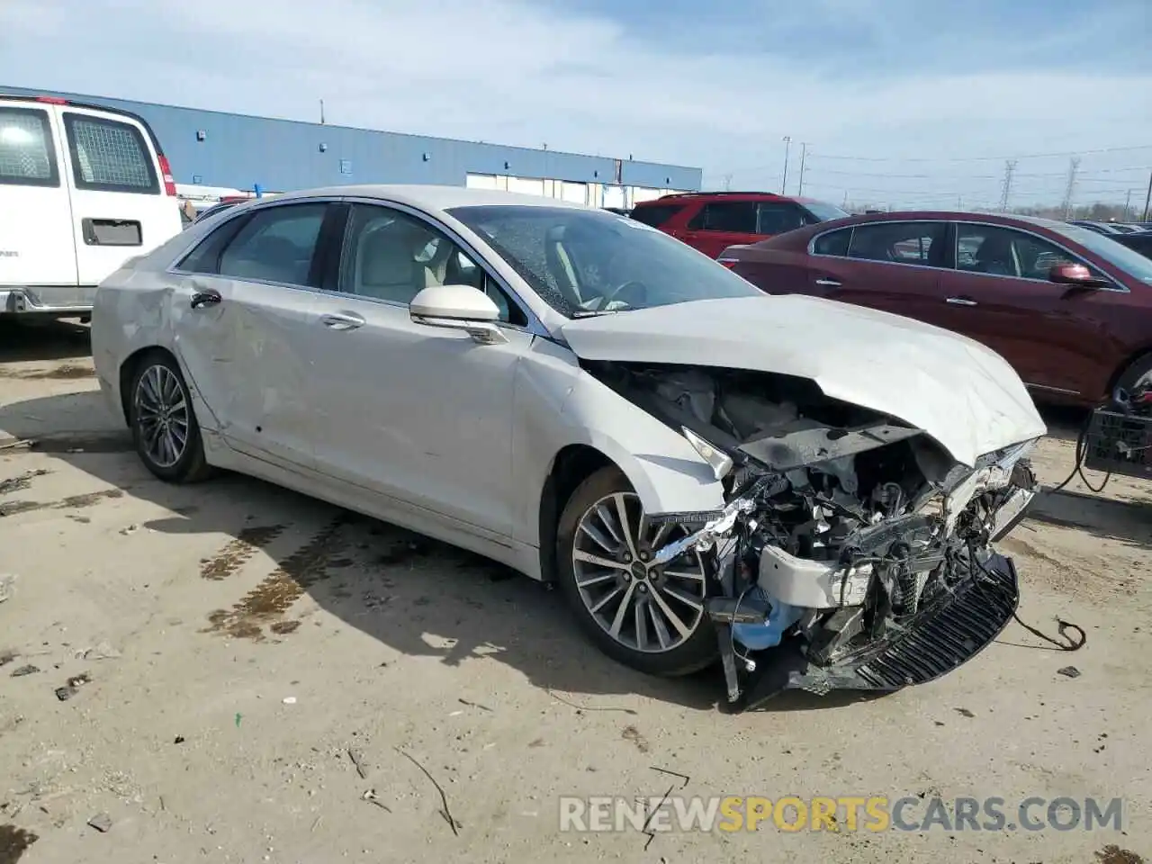 4 Photograph of a damaged car 3LN6L5C92KR622042 LINCOLN MKZ 2019