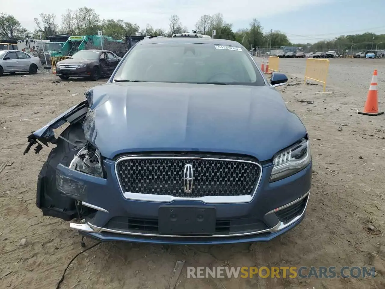 5 Photograph of a damaged car 3LN6L5C92KR632134 LINCOLN MKZ 2019