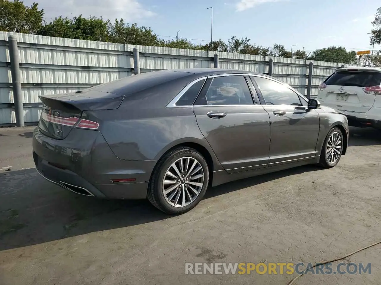 3 Photograph of a damaged car 3LN6L5C93KR628108 LINCOLN MKZ 2019
