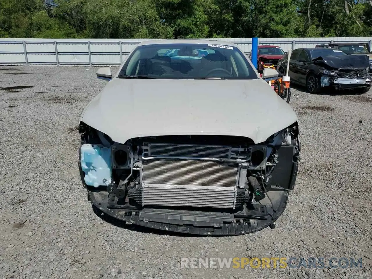 5 Photograph of a damaged car 3LN6L5C94KR628117 LINCOLN MKZ 2019