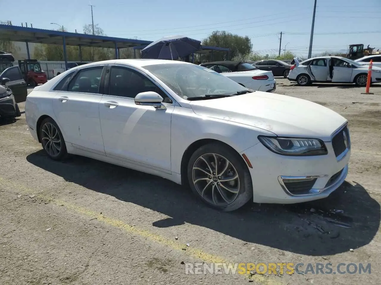 4 Photograph of a damaged car 3LN6L5C94KR632152 LINCOLN MKZ 2019