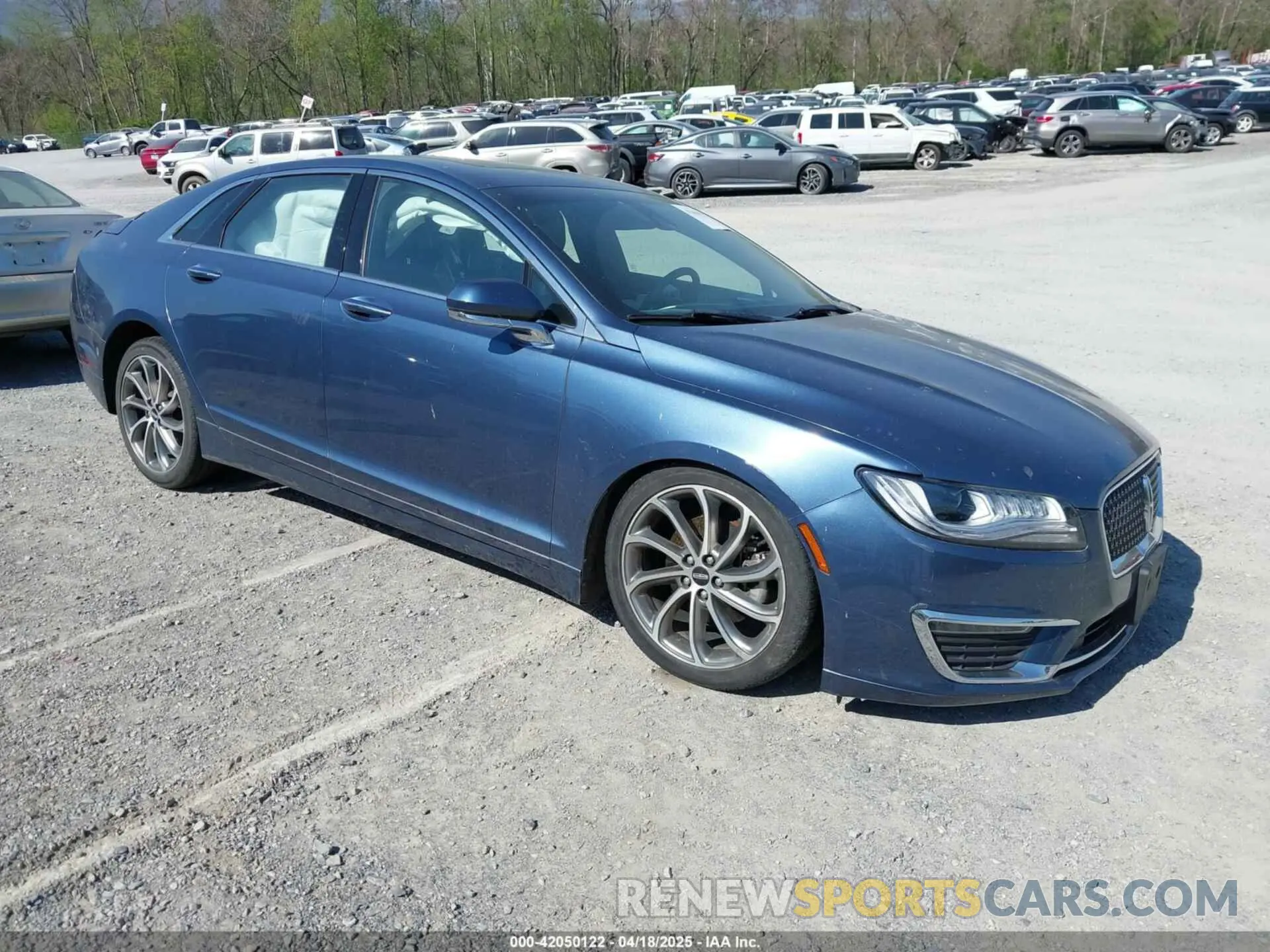 1 Photograph of a damaged car 3LN6L5C96KR609147 LINCOLN MKZ 2019