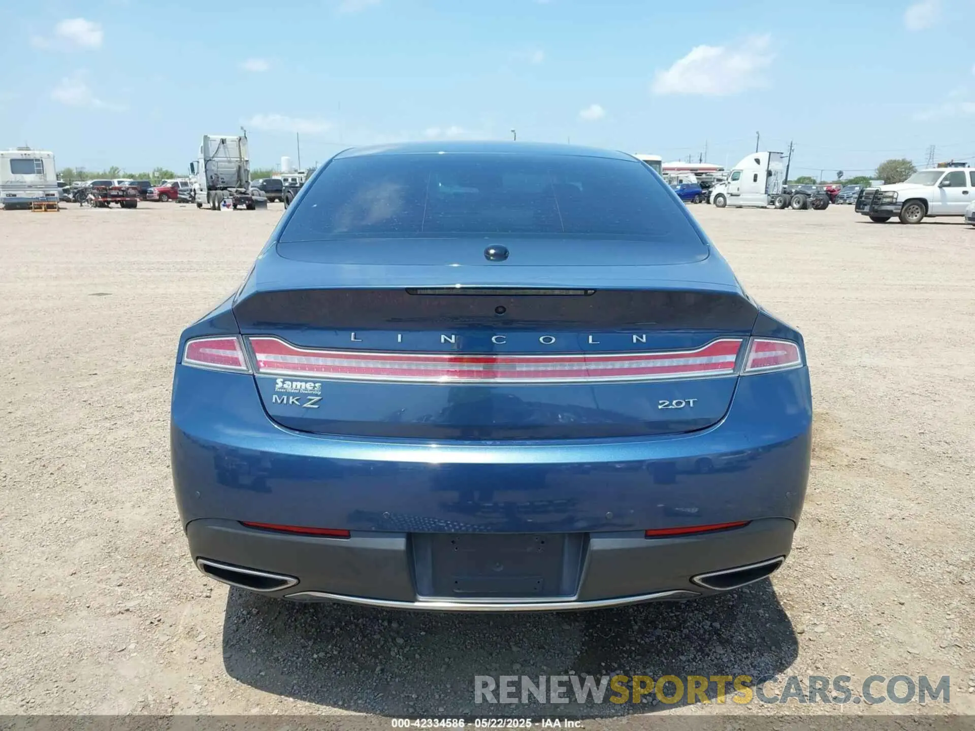 17 Photograph of a damaged car 3LN6L5C99KR601818 LINCOLN MKZ 2019