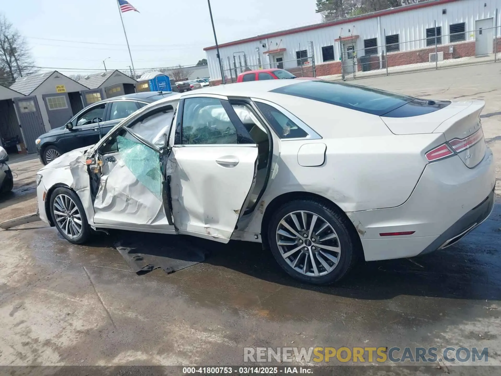 14 Photograph of a damaged car 3LN6L5C99KR621468 LINCOLN MKZ 2019