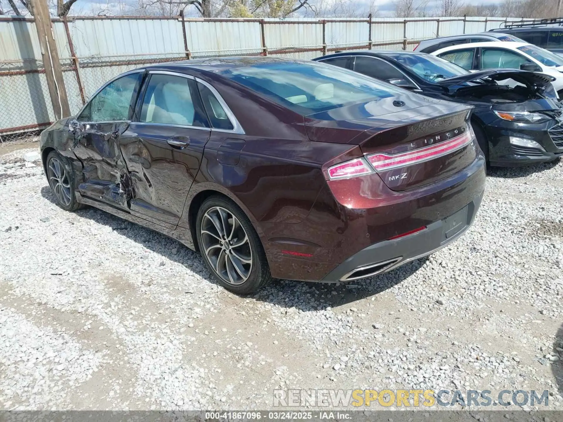 3 Photograph of a damaged car 3LN6L5C9XKR632687 LINCOLN MKZ 2019