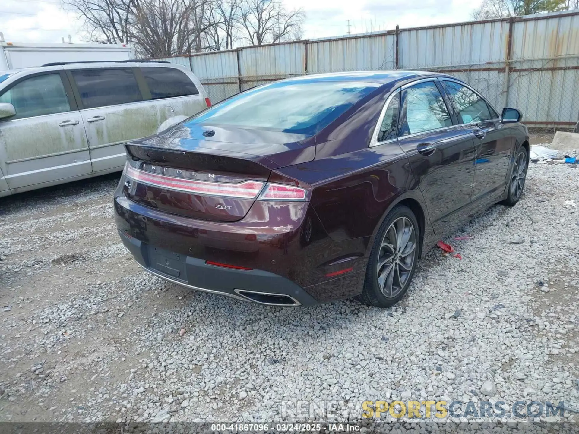 4 Photograph of a damaged car 3LN6L5C9XKR632687 LINCOLN MKZ 2019