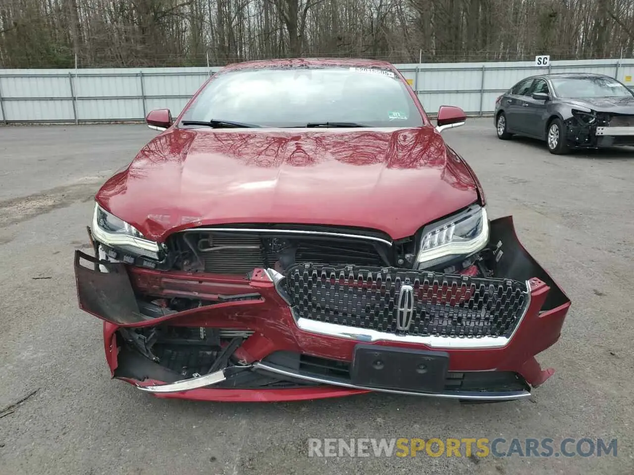 5 Photograph of a damaged car 3LN6L5D90KR604086 LINCOLN MKZ 2019