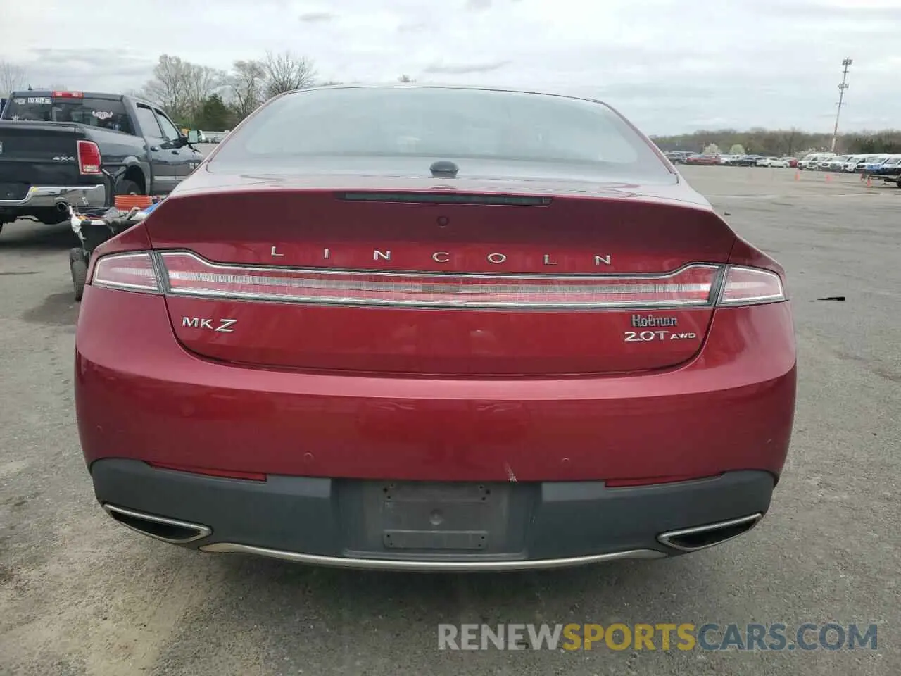 6 Photograph of a damaged car 3LN6L5D90KR604086 LINCOLN MKZ 2019
